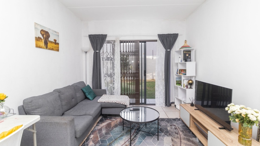 2 Bedroom Property for Sale in Parklands Western Cape